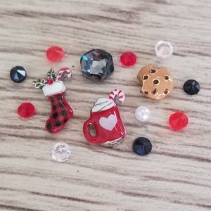 🦉Holiday Treats Charm Set